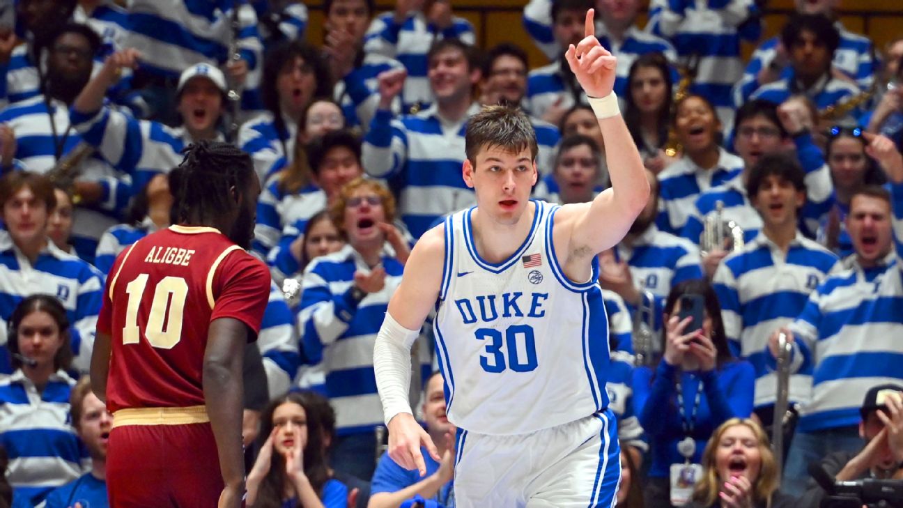 Filipowski leads Duke in rout 4 days after courtstorming injury