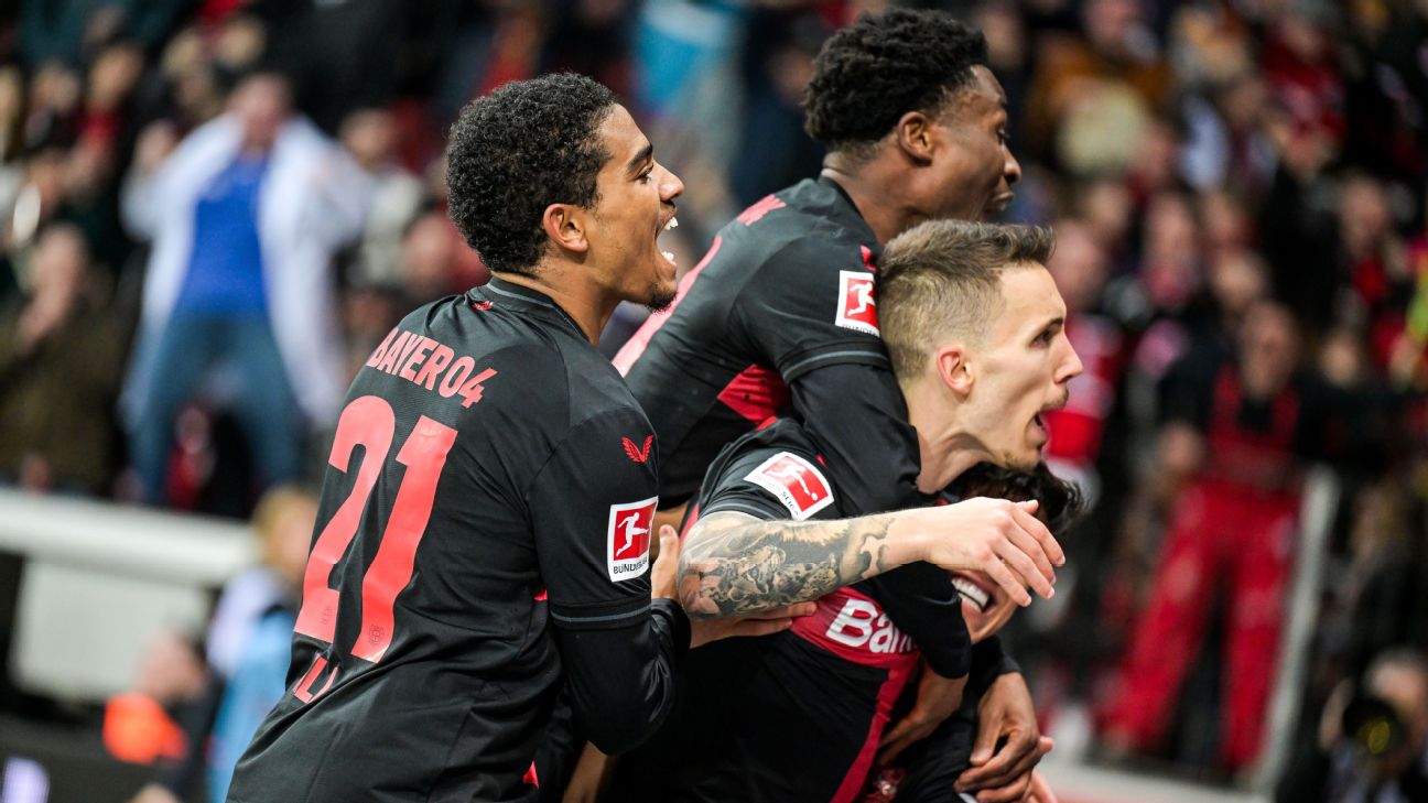 Leverkusen crush Bayern to go 5 points clear
