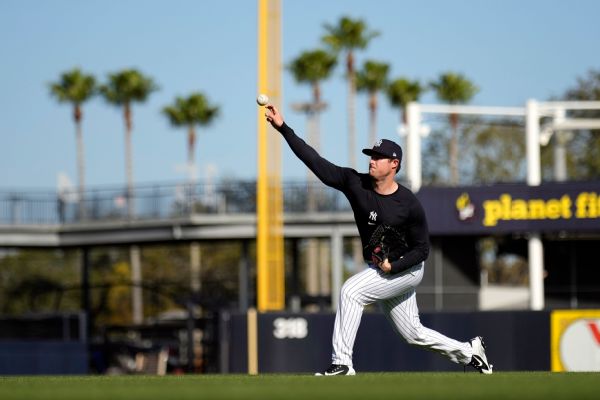 Yankees ace Cole to throw off mound Saturday