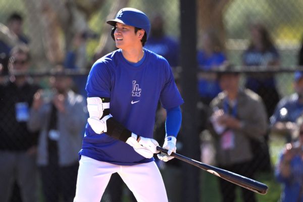 Ohtani homers in his first live BP with Dodgers www.espn.com – TOP