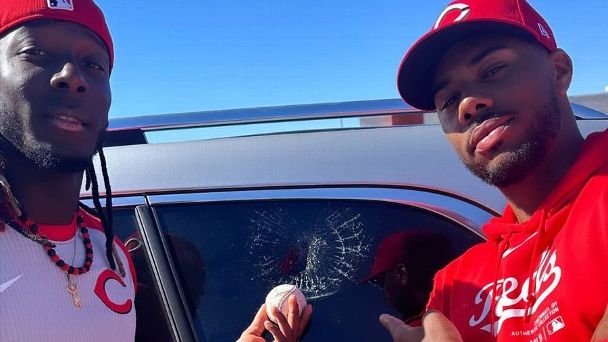 Elly De La Cruz’s foul ball off Hunter Greene smashes Greene’s car window www.espn.com – TOP