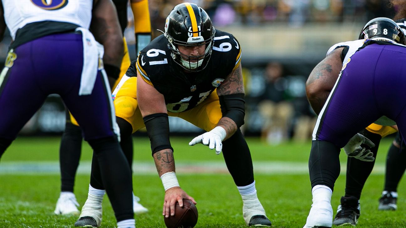 Steelers release starting center Cole, save $5M