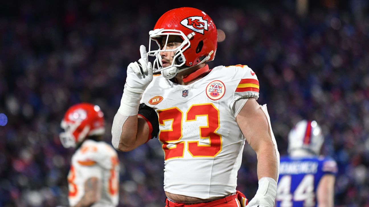 Sources: Chiefs LB Tranquill stays on 3-year deal