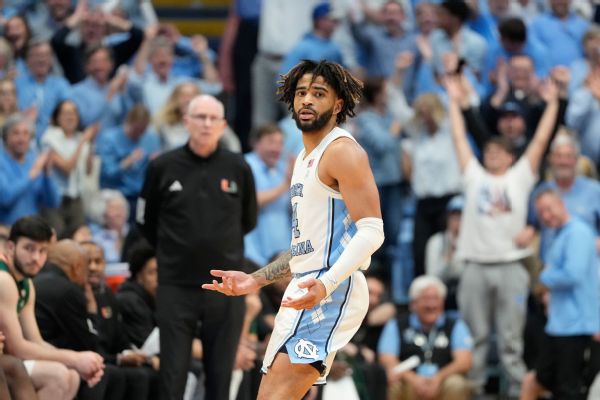 Davis carries UNC with Smith Center record 42 www.espn.com – TOP