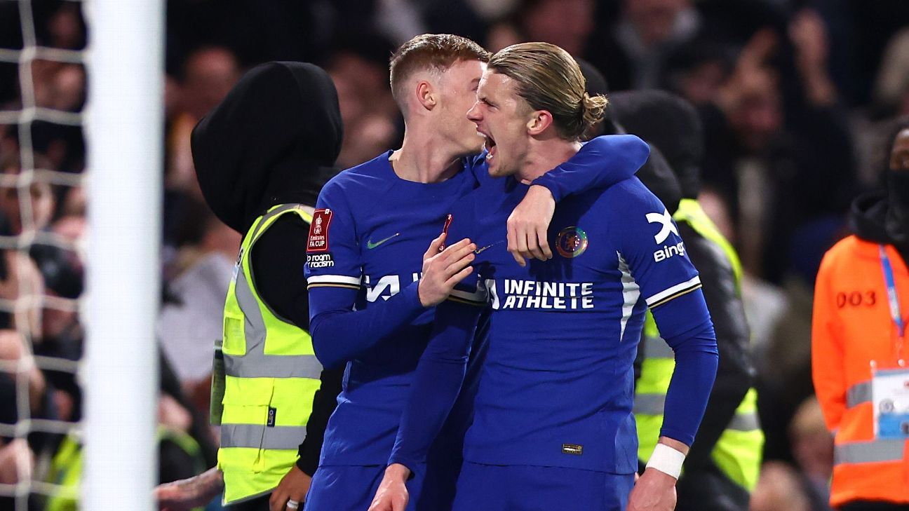 Late Gallagher goal has Chelsea alive in FA Cup