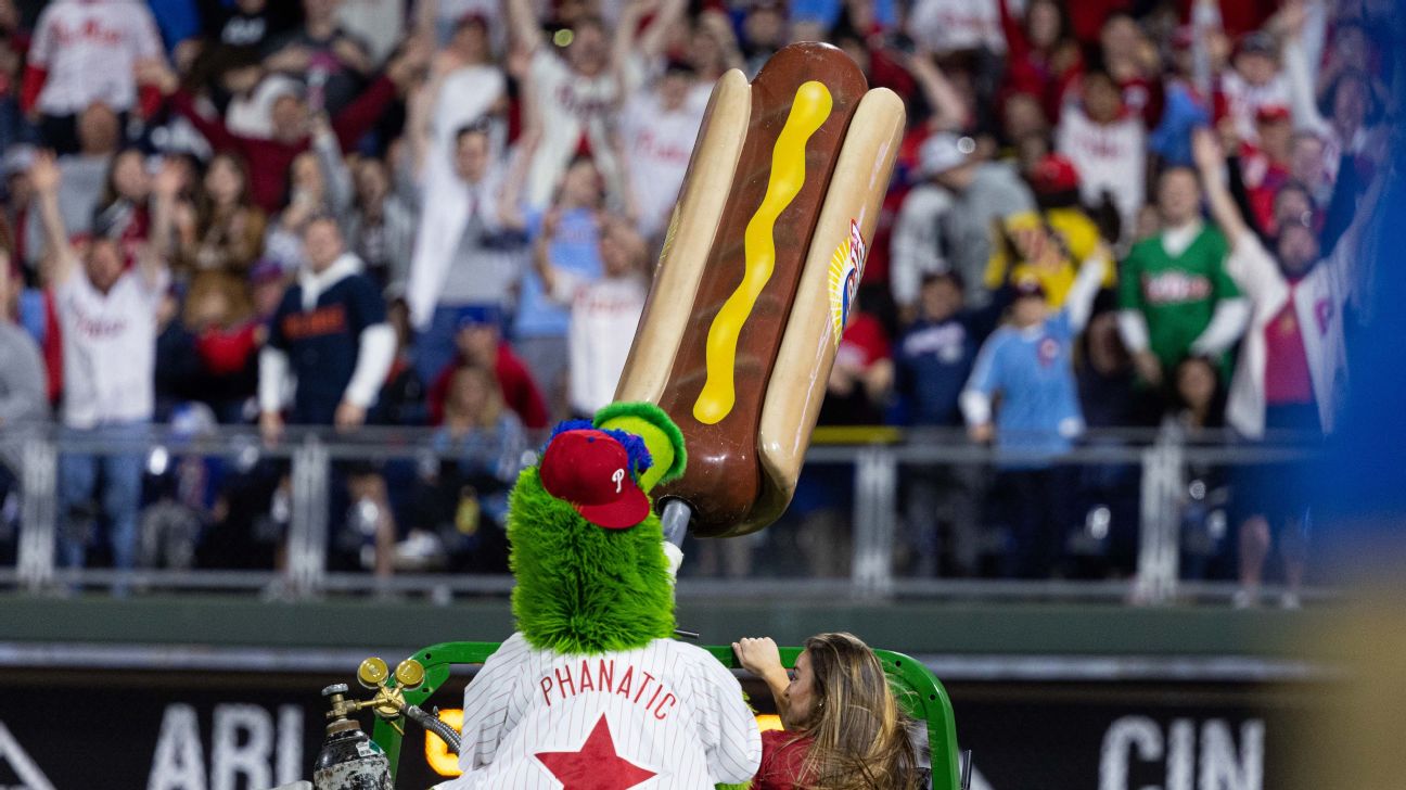 Phillies scrap Dollar Dog Night, cite fan behavior image