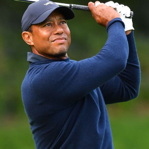 Tiger 'honored' to receive top award from USGA