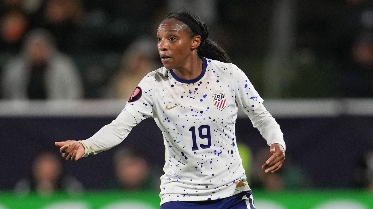 Follow live: Hayes, USWNT take on South Korea in friendly