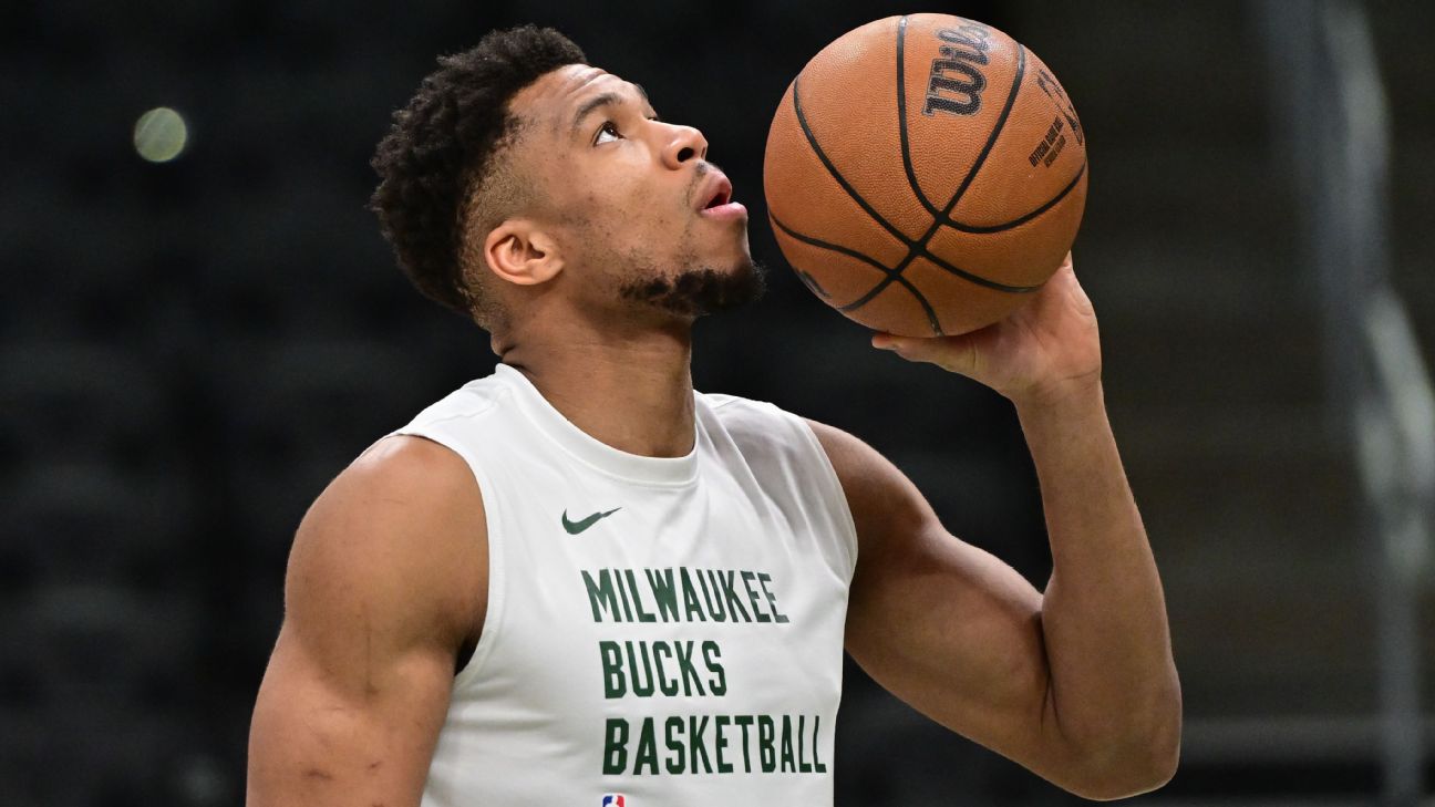 Giannis (hamstring) not in lineup against Suns