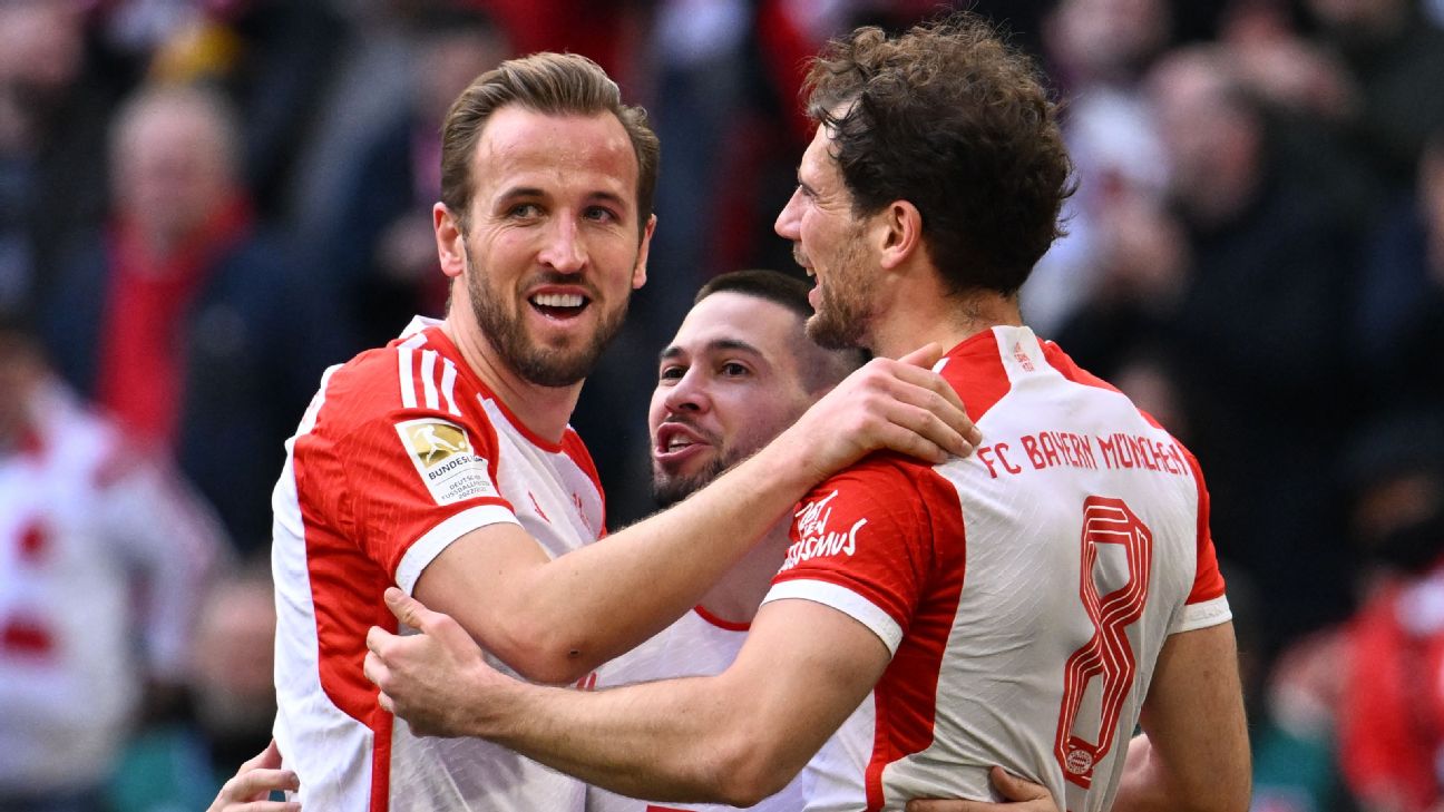 Kane hat trick helps Bayern thrash Mainz 8-1