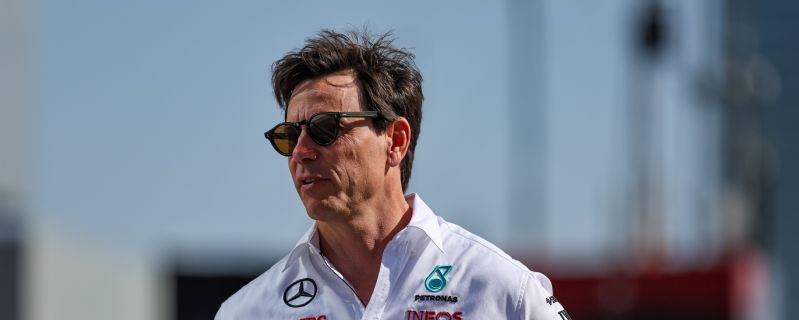 Wolff considers Vettel for Mercedes 2025 seat