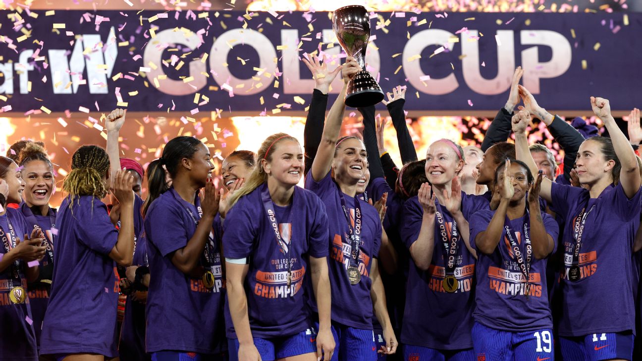 Uswnt champions 19 store jersey