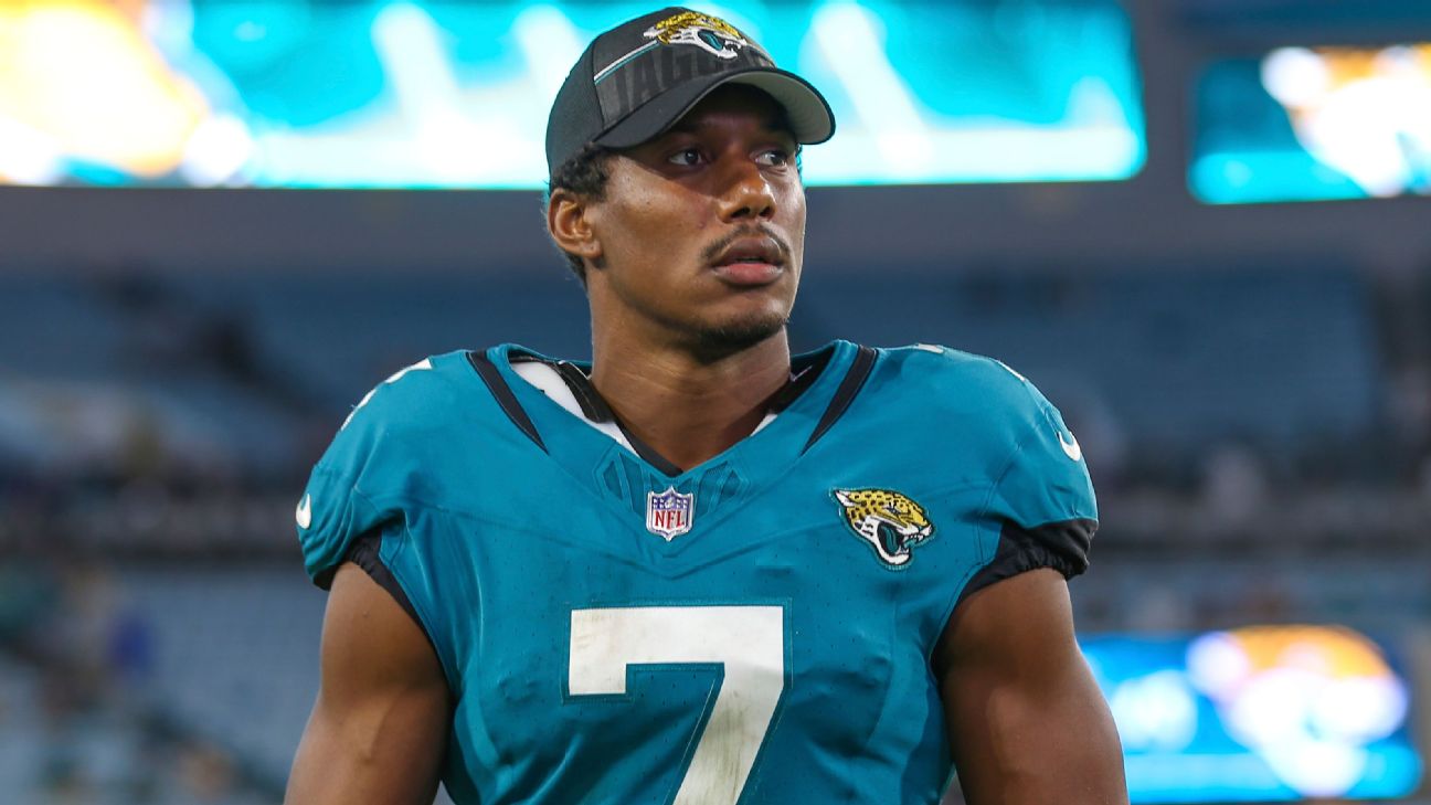 Battery charge dropped against Jags WR Jones