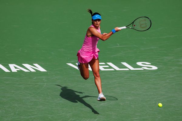 Reports: Raducanu pulls out of Miami with injury