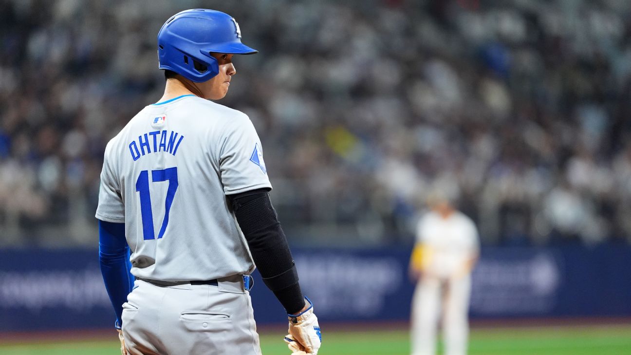 Dodgers win after glove failure; 2 hits for Ohtani