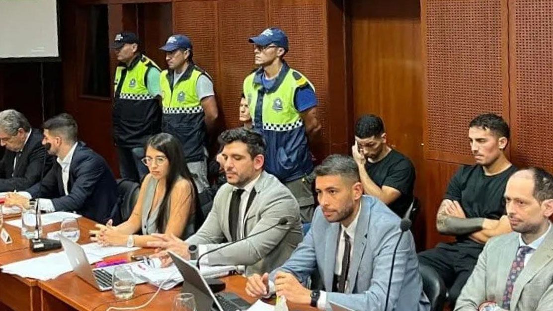 Vélez: tres jugadores con prisión domiciliaria y uno en libertad  condicional - ESPN