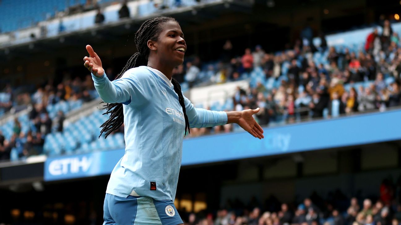 Shaw becomes Man City's women's record scorer