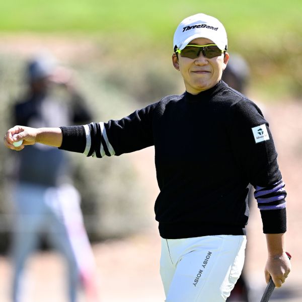 Shin takes unlikely share of lead on LPGA Tour