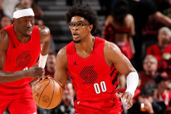Blazers' all-rookie starting lineup 2nd in 50 years