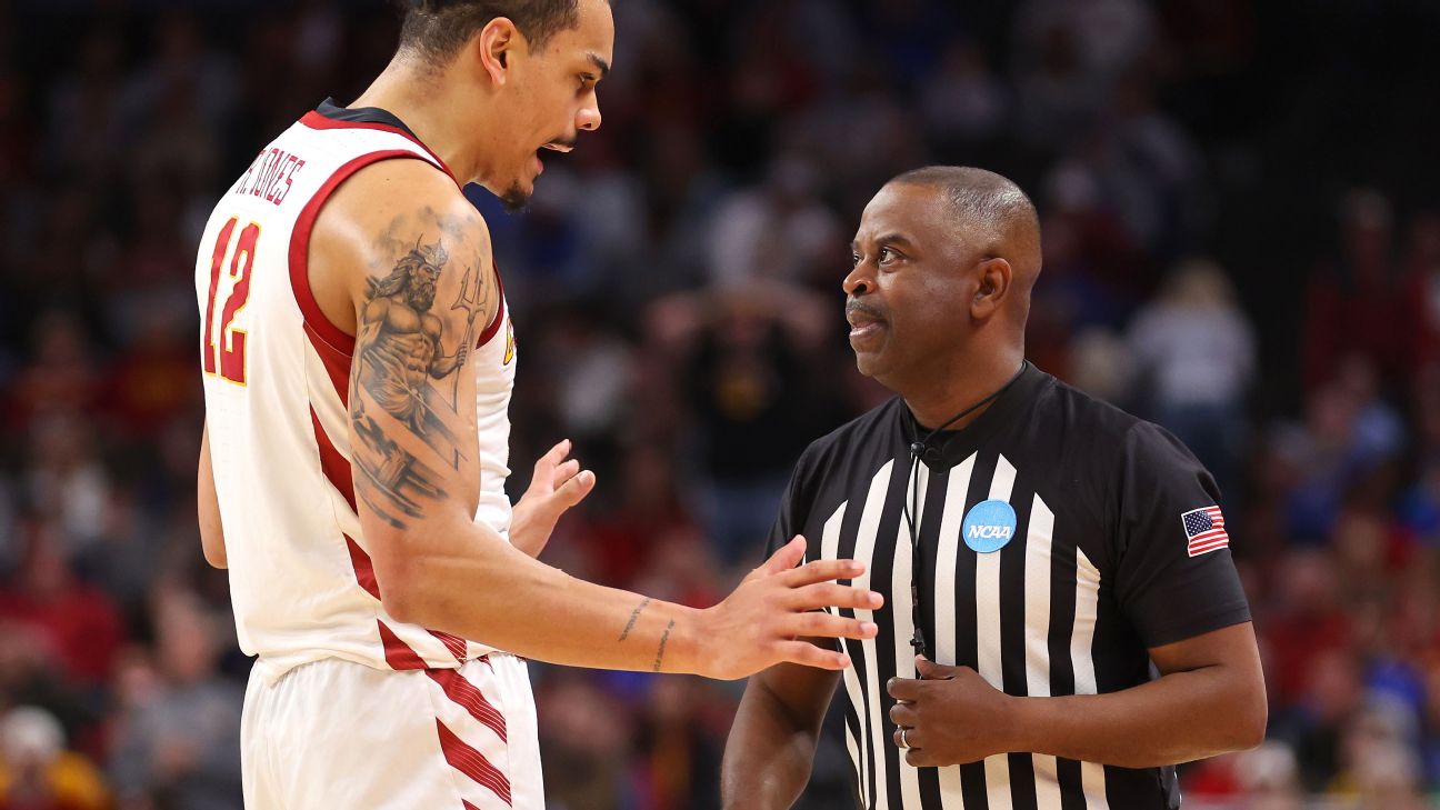 Referee Madness: How NCAA tournament refs advance to the next round