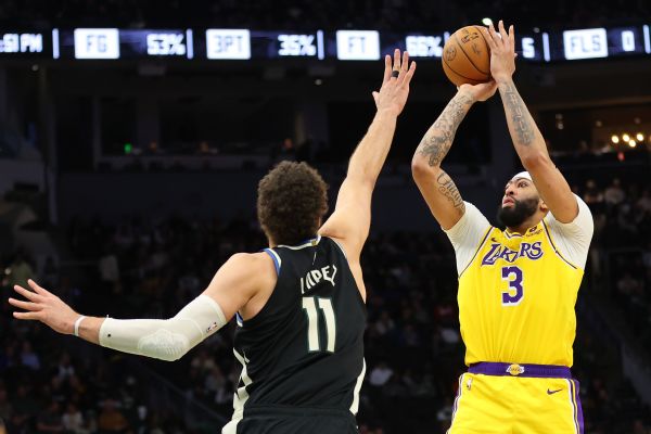 AD plays 52 mins as Lakers claw back, win in 2OT