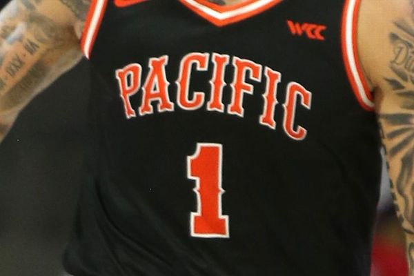 Pacific hires Smart as new men's hoop coach