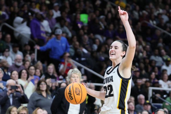 Clark 'thankful' as she bids farewell to Iowa, will have jersey retired