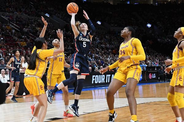 'Paige doing Paige things' has UConn in Final Four