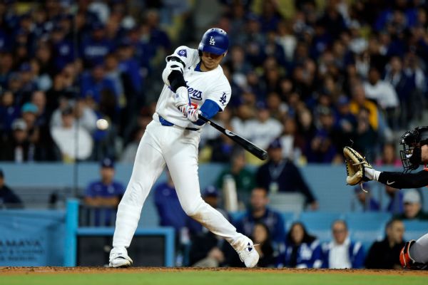 Ohtani ends drought with first Dodgers home run