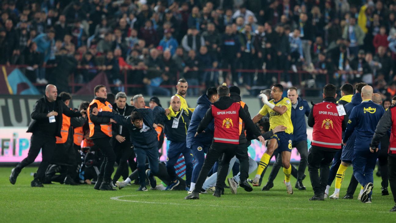 Trabzonspor's stadium ban for fan attack reduced