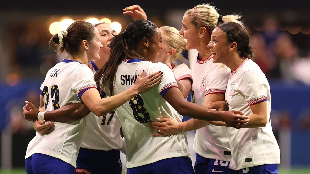 USWNT beats Japan before record friendly crowd