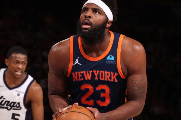 Knicks  Robinson has ankle surgery  sources say