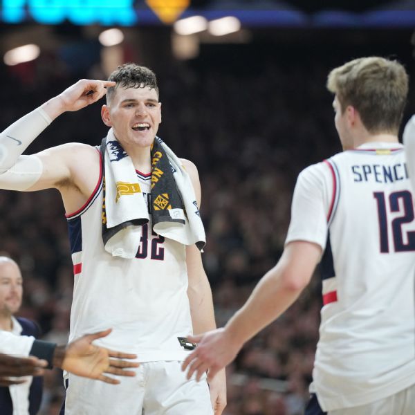 UConn pulls away, wins sixth NCAA championship