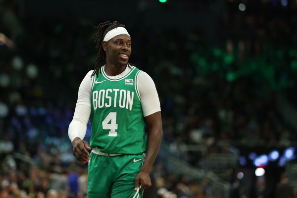 Holiday lands 4-year, $135M extension from Celtics