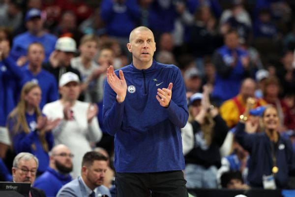 Sources: Mark Pope nearing 5-year deal to be Kentucky coach
