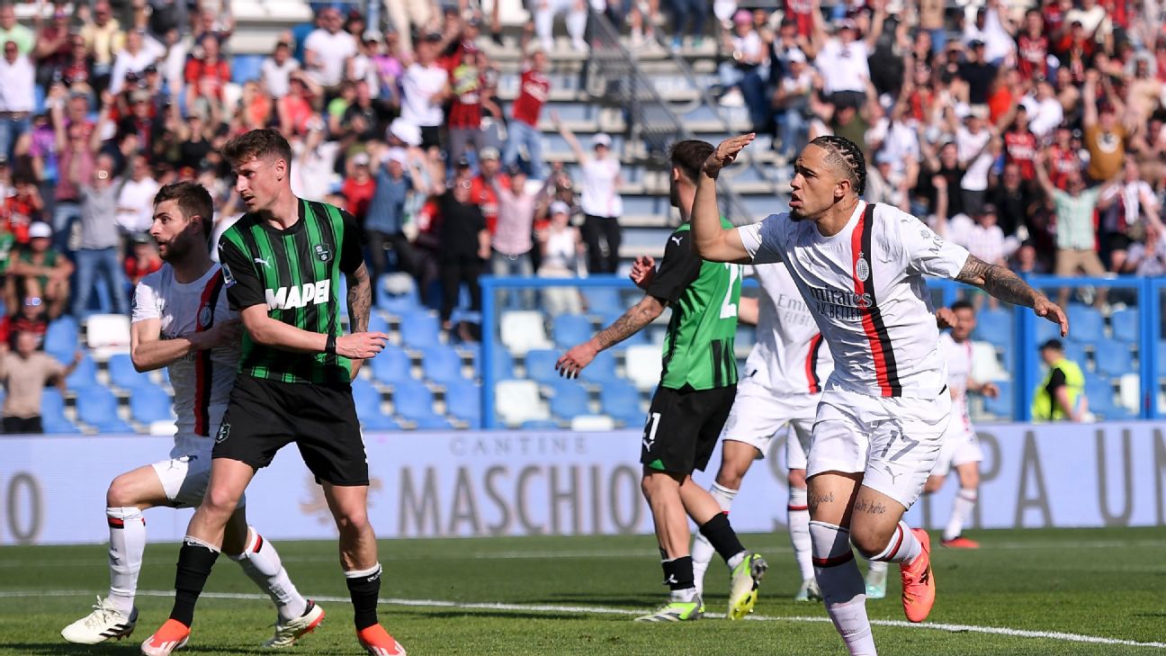 Late Okafor goal earns Milan draw in six-goal thriller with Sassuolo