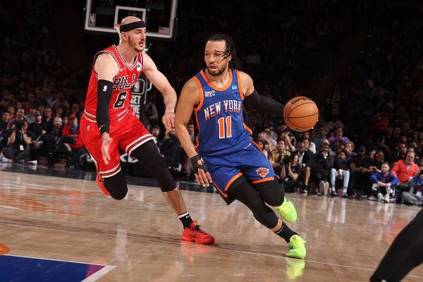 Knicks clinch 2-seed; Sixers host Heat in play-in