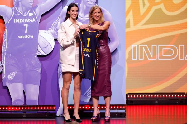 Indiana Fever select Iowa's Caitlin Clark No. 1 in 2024 WNBA draft