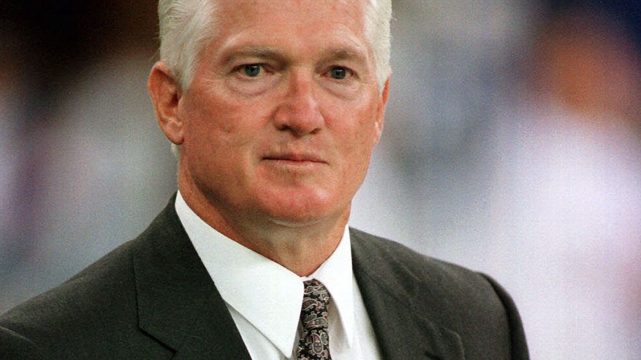 Former Bears  Colts GM Bill Tobin dies at age 83