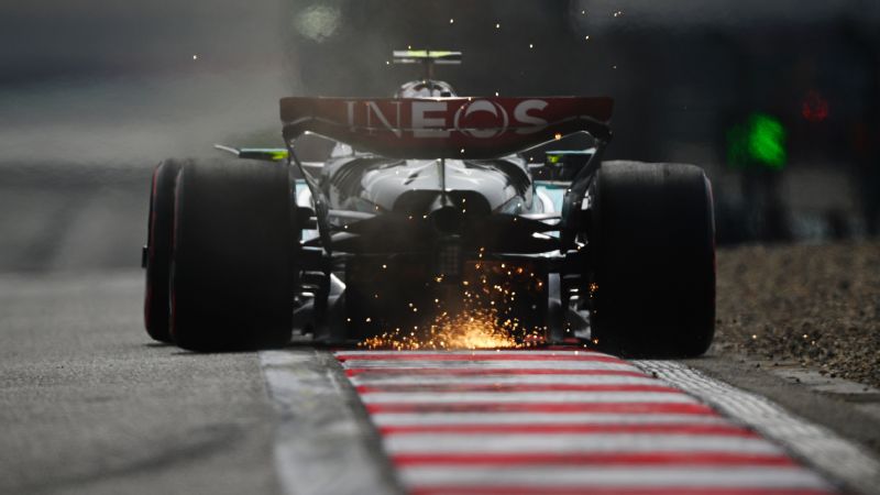 Hamilton   Easy mistake  led to P18 in China quali