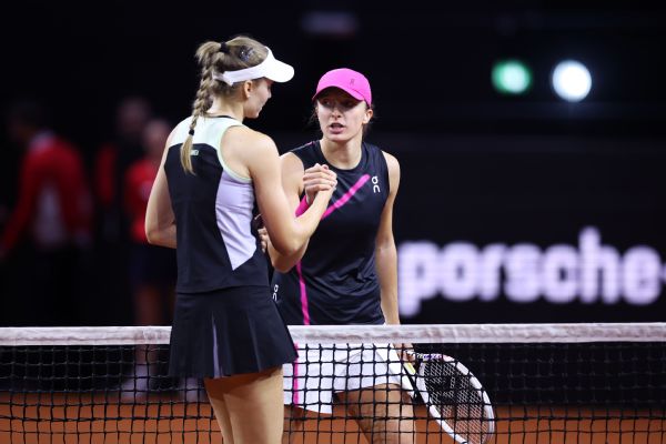 Rybakina ends Swiatek's Stuttgart reign in semis