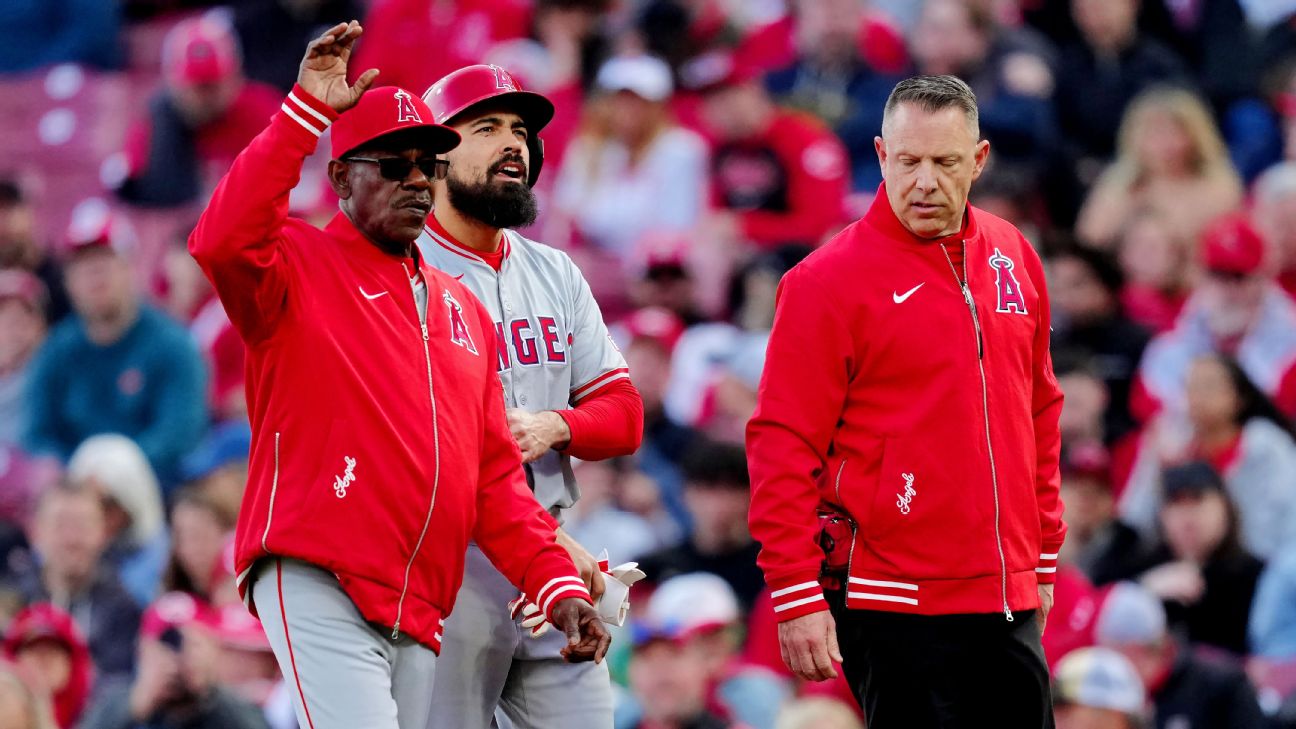 Frustrated Angels 3B Rendon lands on 10-day IL