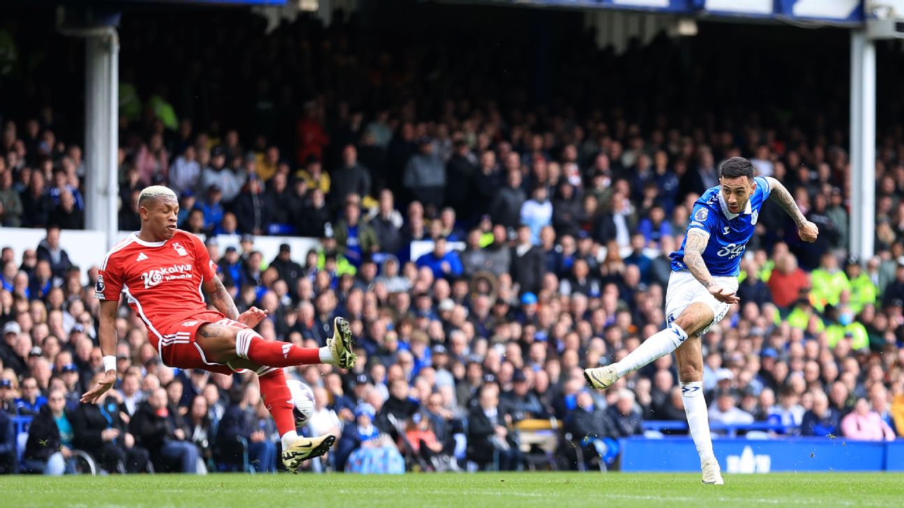 Everton earn crucial points with win over Forest