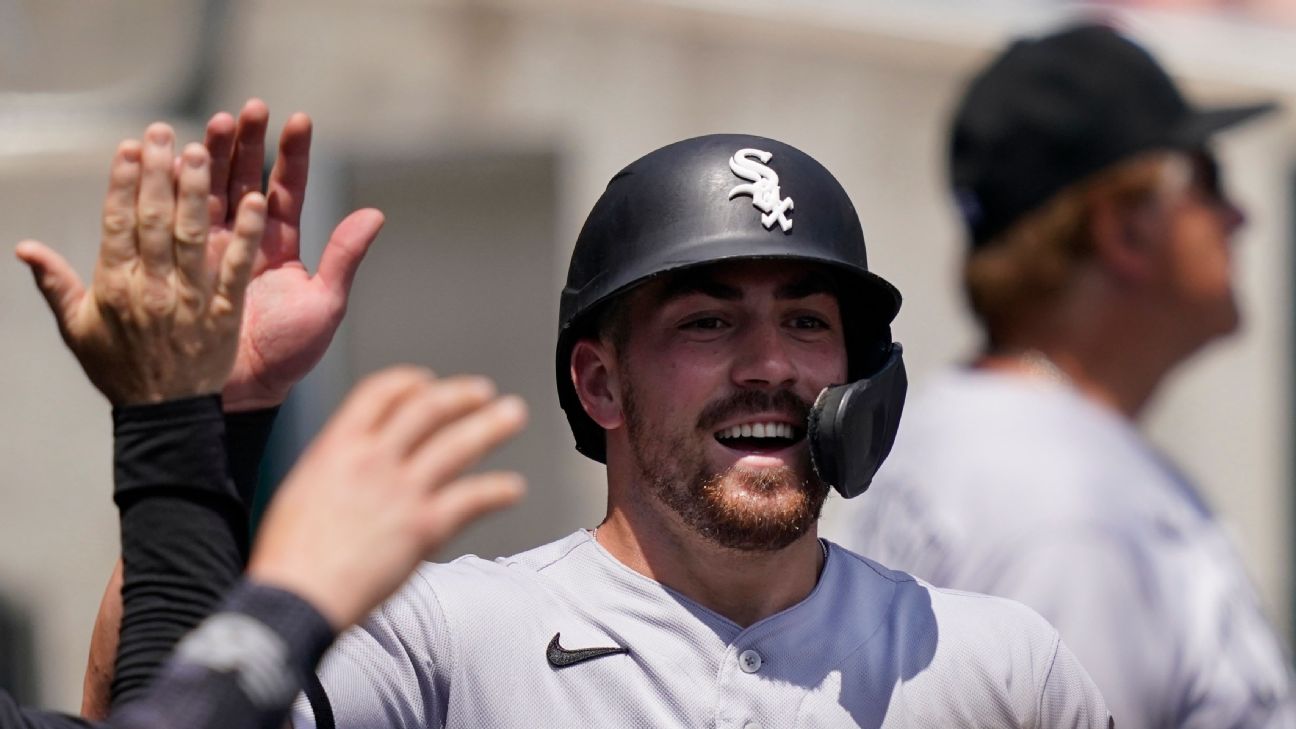 Danny Mendick recalled, John Brebbia activated by struggling White Sox