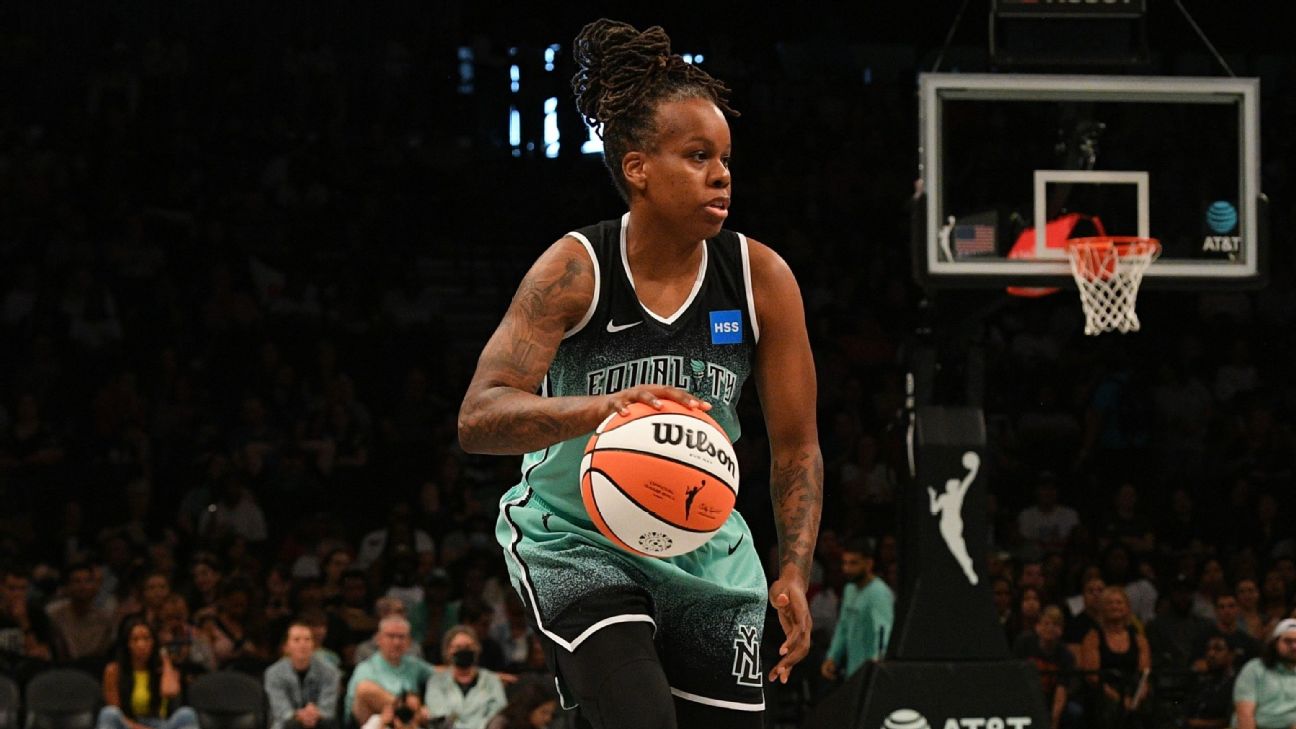 Epiphanny Prince retires from WNBA after 14-year career