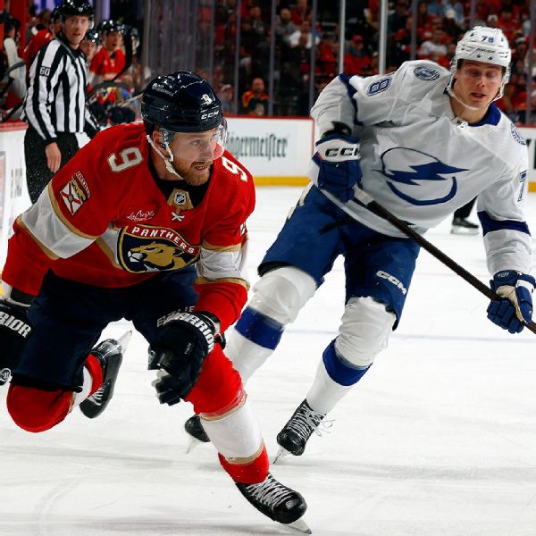 Panthers forward Sam Bennett leaves Game 2 win with injury