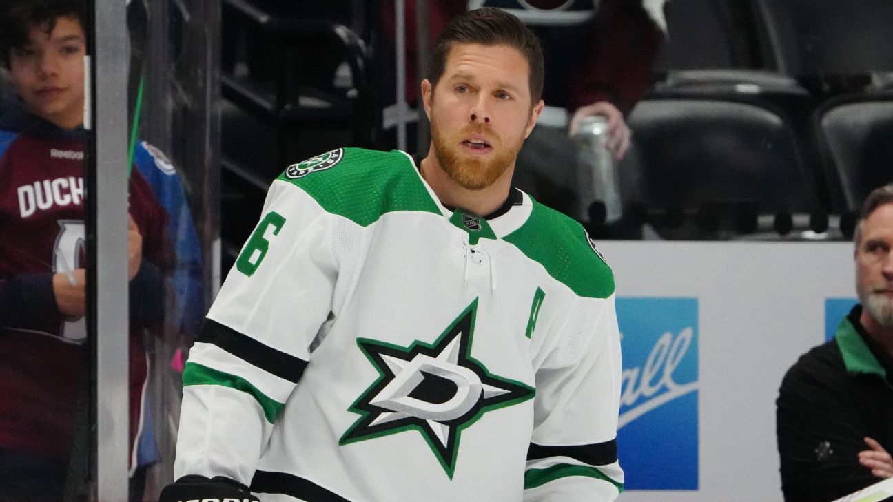 Joe Pavelski, Tara Mounsey Among Five Named to US Hockey Hall of Fame 2025