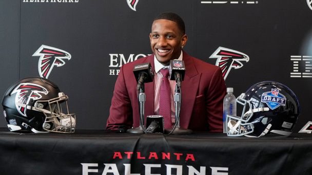 What surprised NFL execs about the draft s 14-pick offensive flurry     and what didn t