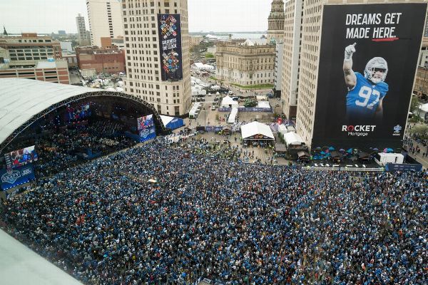 Detroit shatters NFL draft attendance record with 700K fans