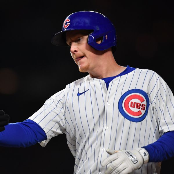 Red Sox swing deal with Cubs for 1B Cooper